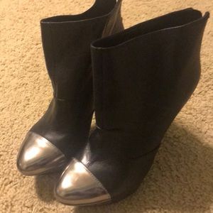 Jessica Simpson Bootie with heel